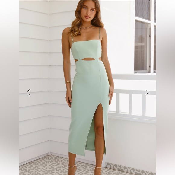 Size S/4 💚 mint/green color Hello Molly SWERVE THROUGH MIDI DRESS GREEN - Picture 4 of 6